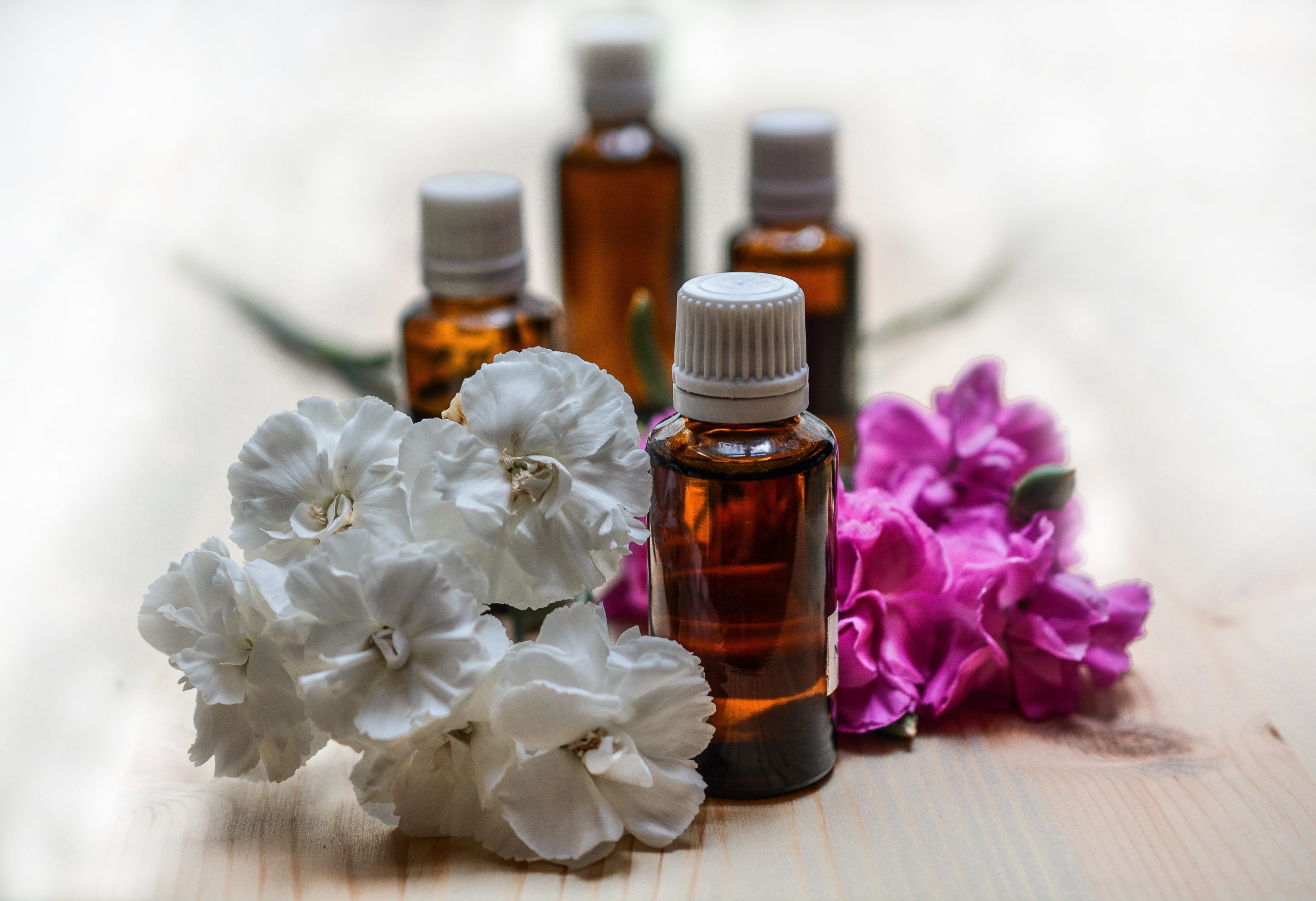 Lee más sobre el artículo Aromaterapia en el Spa: El Poder de los Aceites Esenciales para Relajarte